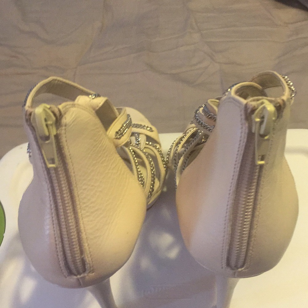 Lady high heels - Picture 2 of 3